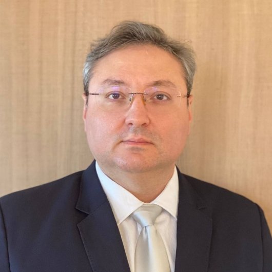 Dr. Márcio Villar de Freitas