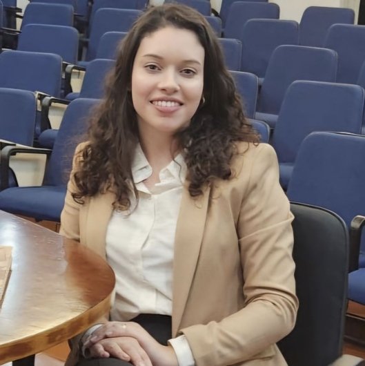 Dra. Ana Flávia Cicero Conde