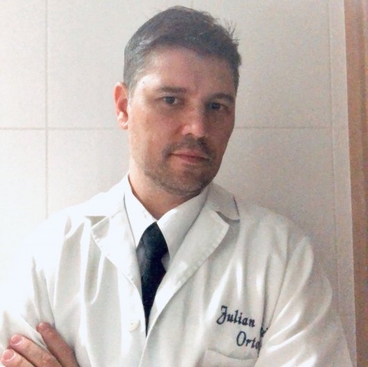 Dr. Julian Ferreira Pose