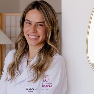 Dra. Júlia Tiezzi