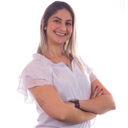 Dra. Larissa Bueno Sêga