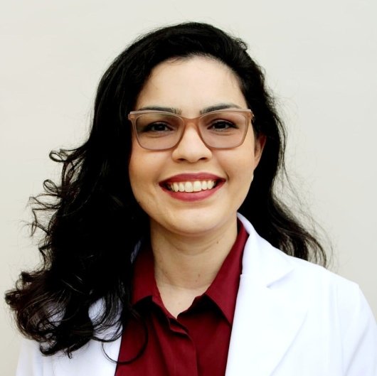 Dra. Pamela Santos