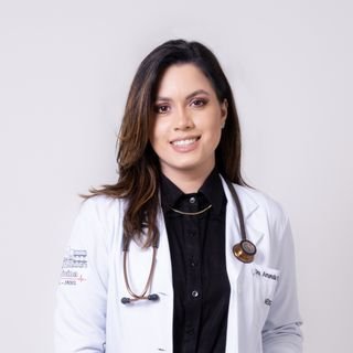 Dra. Amanda Geraldo