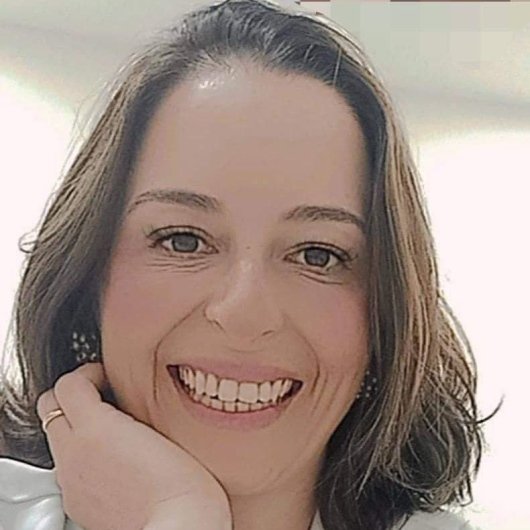 Dra. Paula Falchet Sobral