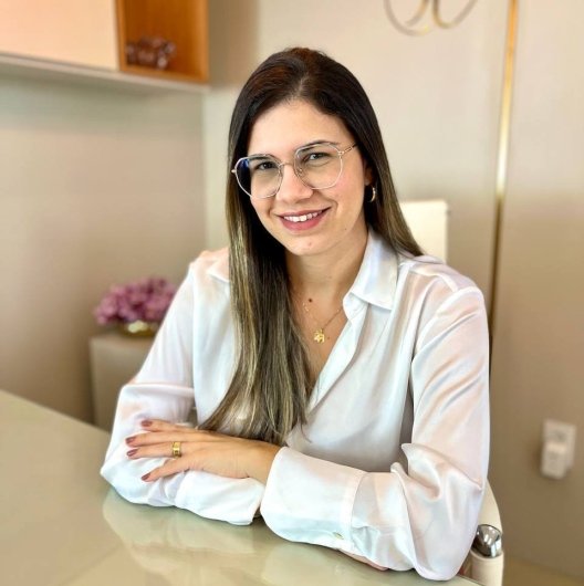 Dra. Thamires Costa