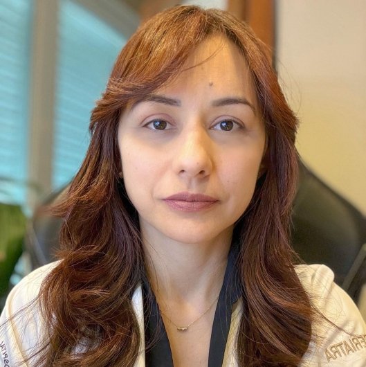Dra. Daniele Lopes