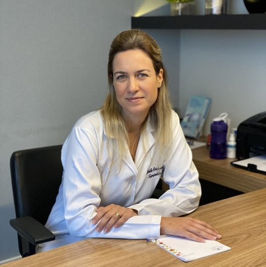Dra. Michelle Teixeira Frota Reichmann