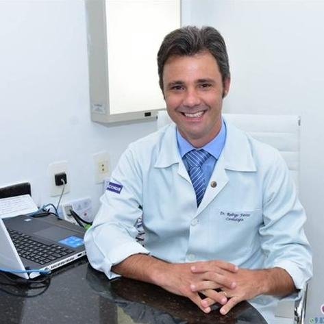 Dr. Rodrigo Farias
