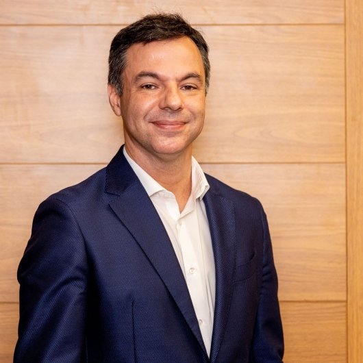 Dr. Leonardo Sena