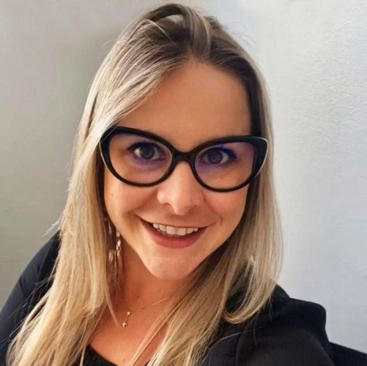 Aline Lourenço Dullius