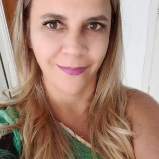 Danielle Tavares Siqueira