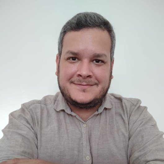Dr. Robson Luís da Silva Júnior