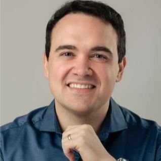 Dr. Marcos Tayar Augusto