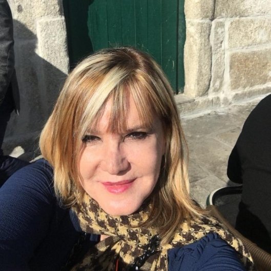 Dra. Candida Elena Alves de Barros Regina