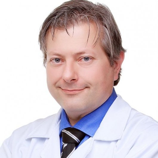 Dr. Carlos Henrique Ramos