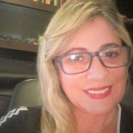 Dra. Andrea Christiano
