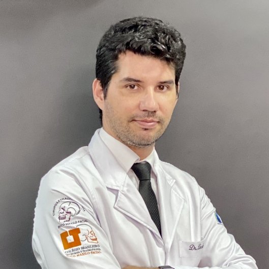Dr. Lincoln Cardoso