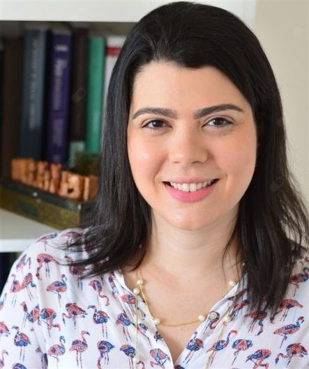 Dra. Camila Herculano Soares Rodrigues