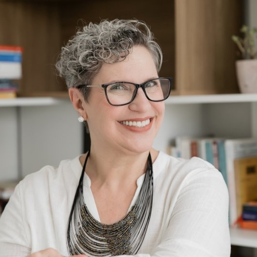 Dra. Deborah Virginia Ferreira