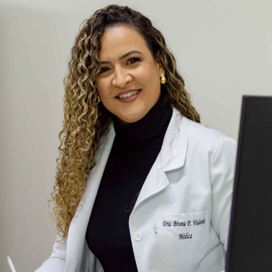 Dra. Bruna Pimenta Valente
