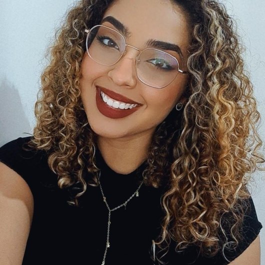 Dra. Laryssa Gonçalves