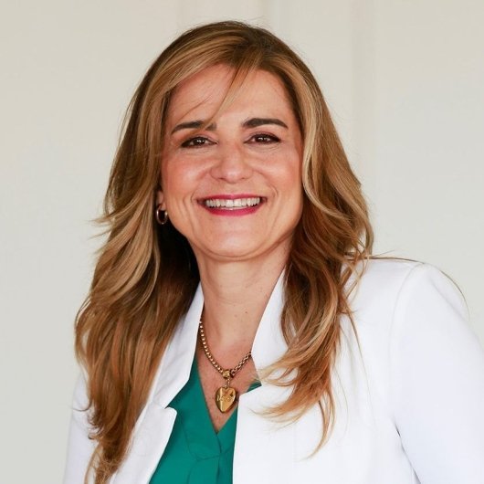 Dra. Marina Assirati Coutinho