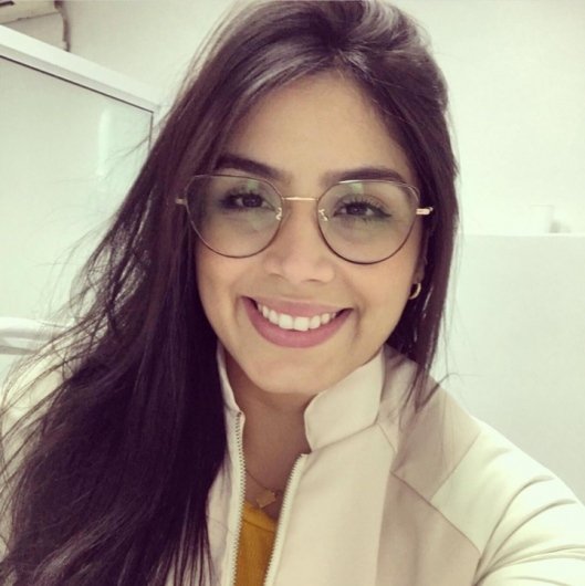 Dra. Karine Almeida