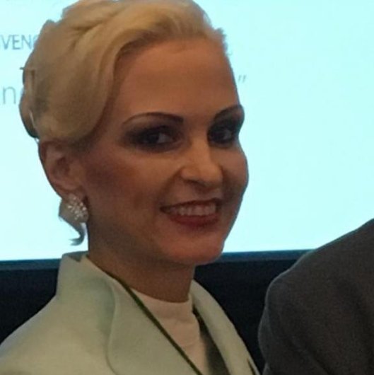 Dra. Christina de Almeida