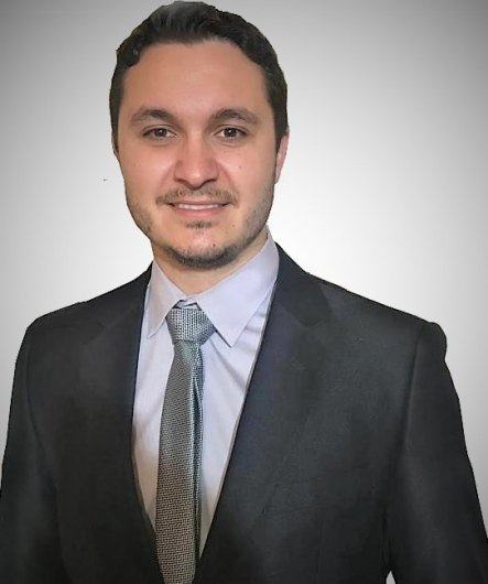Dr. Douglas Ribas Schumann