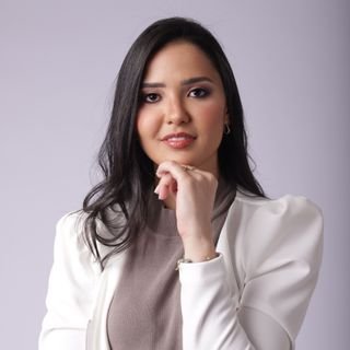 Dra. Laryssa Ferreira Rocha