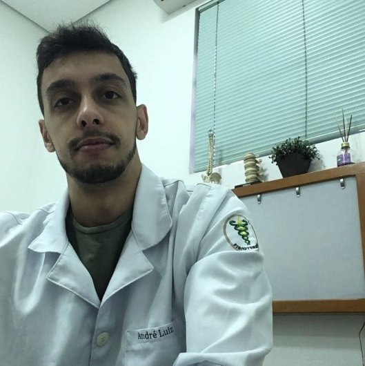 Dr. André Mata