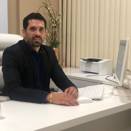 Dr. Marcus Vinicius Barros Borba
