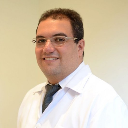 Dr. Vitor De Oliveira Pinheiro