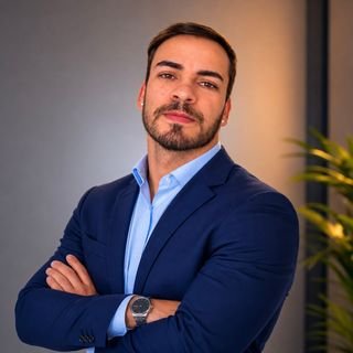 Dr. Otávio Costa