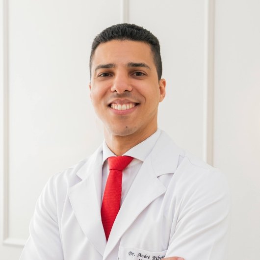 Dr. André Ribeiro