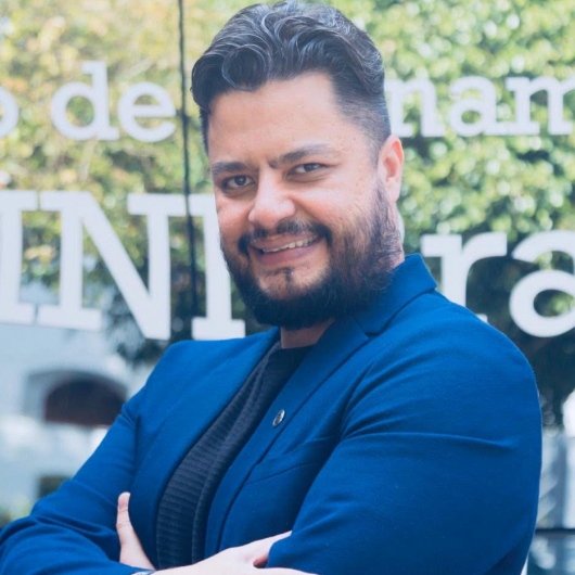 Dr. Alberto Bicudo Salomao