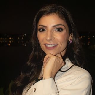 Dra. Fabiana Dias Coelho Carvalho