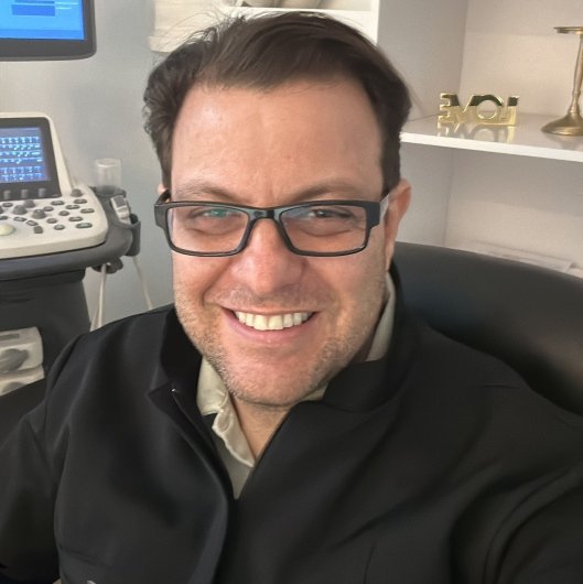 Dr. Gilson Junio Diniz