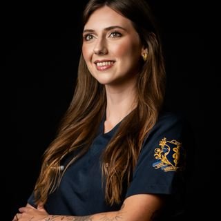 Dra. Bruna Santos