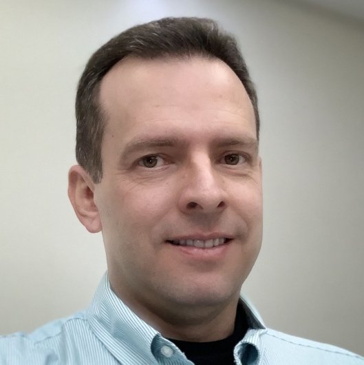 Dr. Júlio Messina Calderon
