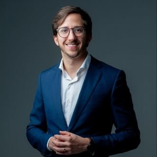 Dr. Marcio Couto Gomes