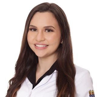 Dra. Rayane B. Freitas