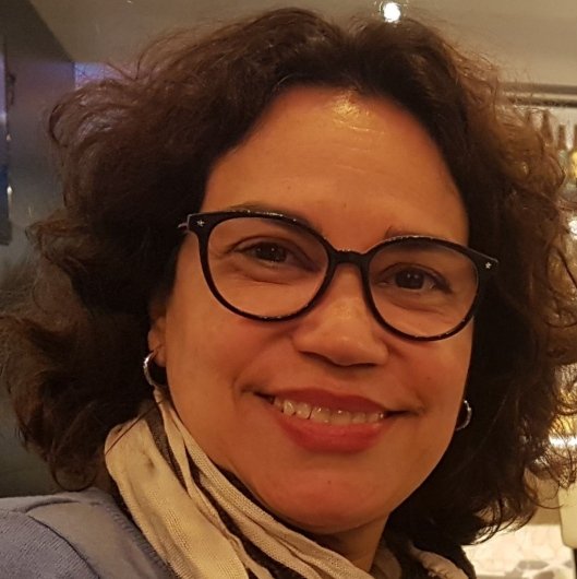 Dra. Bárbara Costa