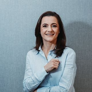 Dra. Lisia Hoppe