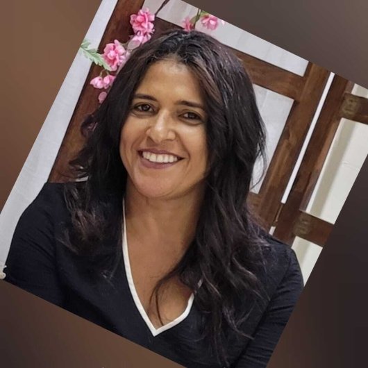 Dra. Andréa Cláudia M Silva