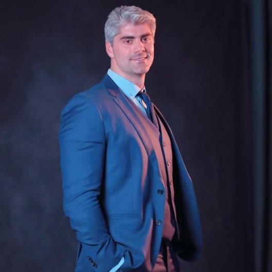 Dr. George Tavares