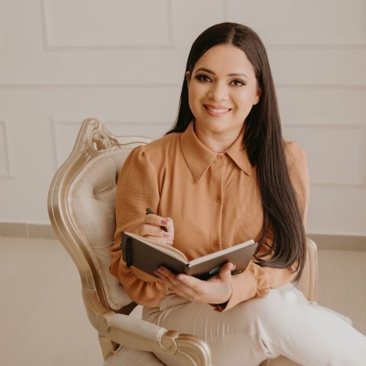 Dra. Jaqueline Bento