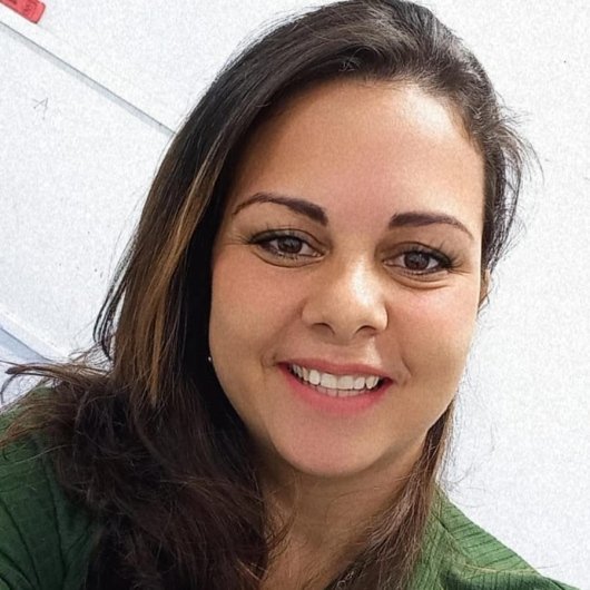 Dra. Thais Sales Pereira dos Santos