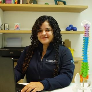 Dra. Bianca Gomes Alves