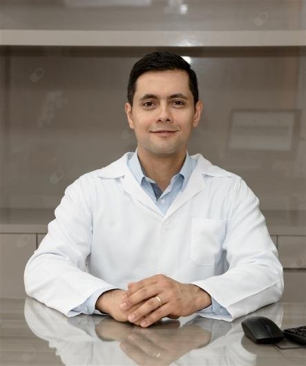 Dr. Ricardo Kalliery Costa